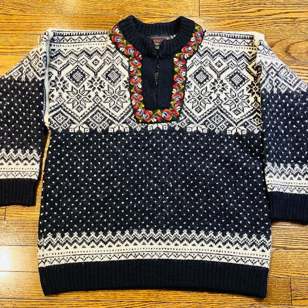 Devold Norway 100% Wool Nordic Ski Sweater | Embroidered Neck | S/M